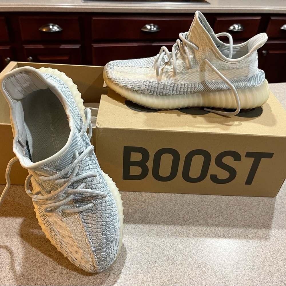 Yeezy Boost 350 Cloud